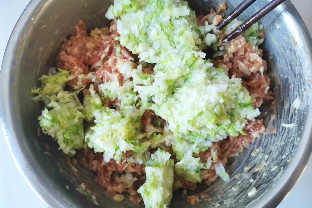 特色美食绘画文案：舌尖上的艺术，画笔下的美味